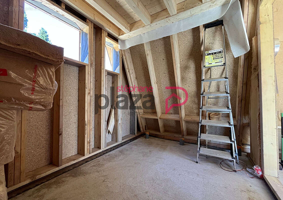 Maison à CHAMPAGNOLE