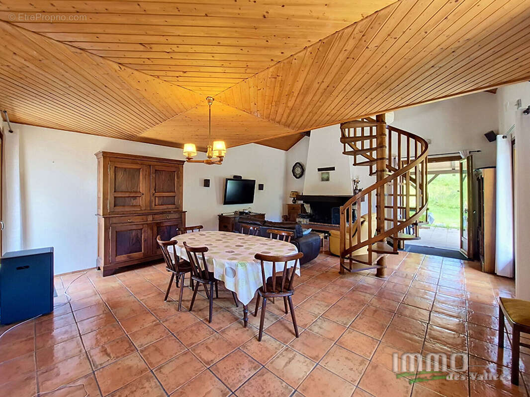 Maison avec deux appartements - photo 4