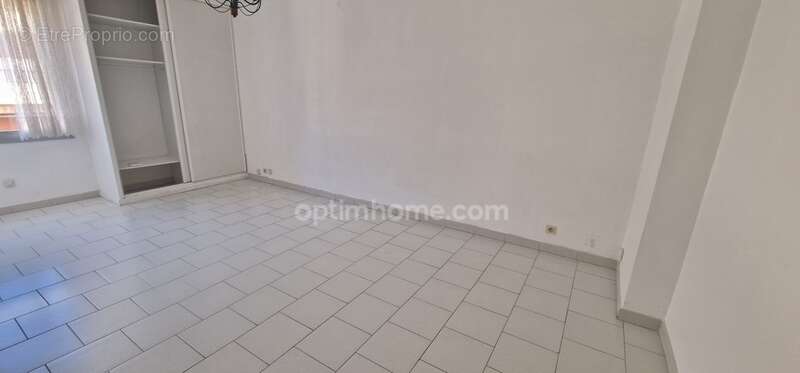 Appartement à SAUSSET-LES-PINS