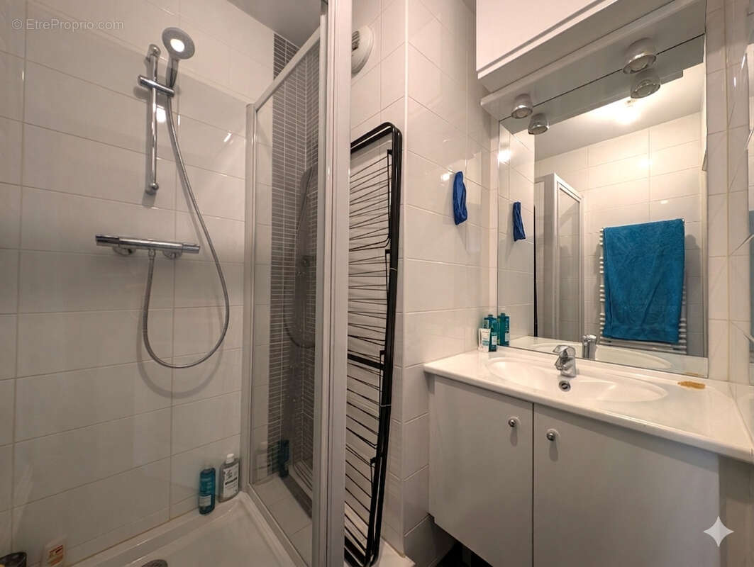 Appartement à LA GARENNE-COLOMBES