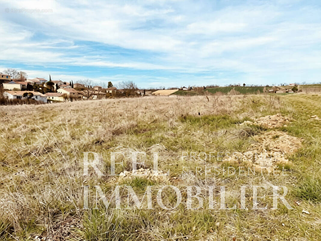 Terrain à L'ISLE-JOURDAIN
