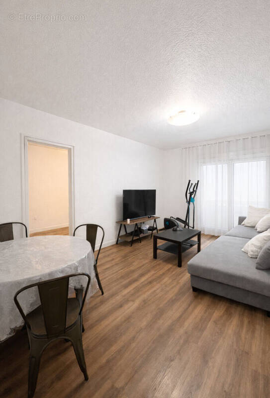Appartement à AULNAY-SOUS-BOIS