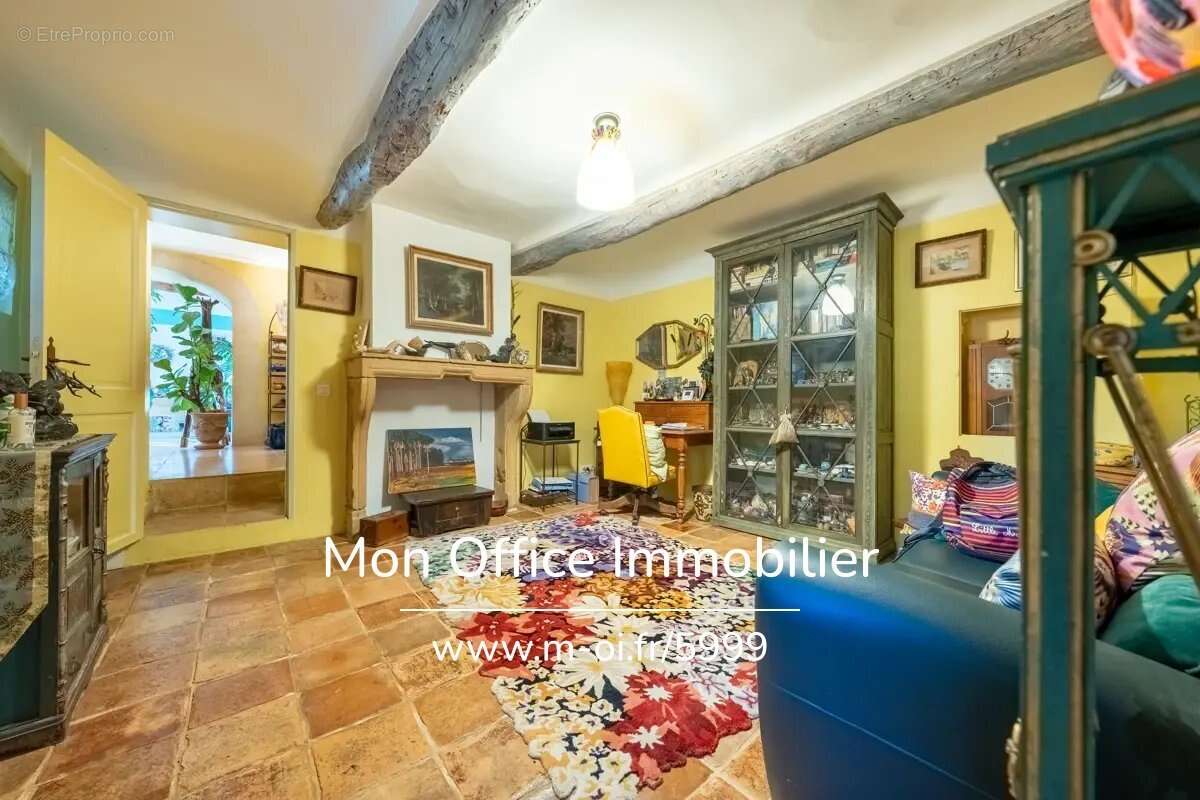 Maison à JOUQUES