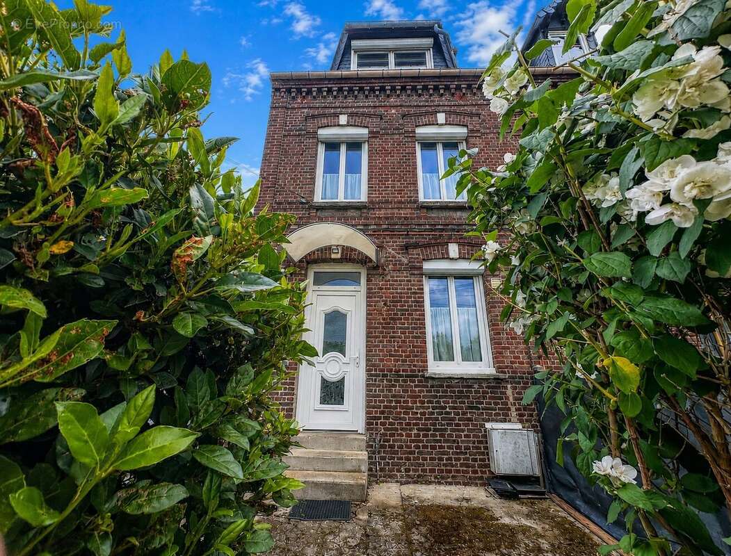 Maison à DEVILLE-LES-ROUEN