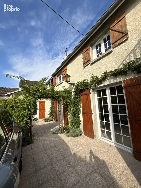 Photo Maison à Tours-Sur-Marne au prix de 273 000€