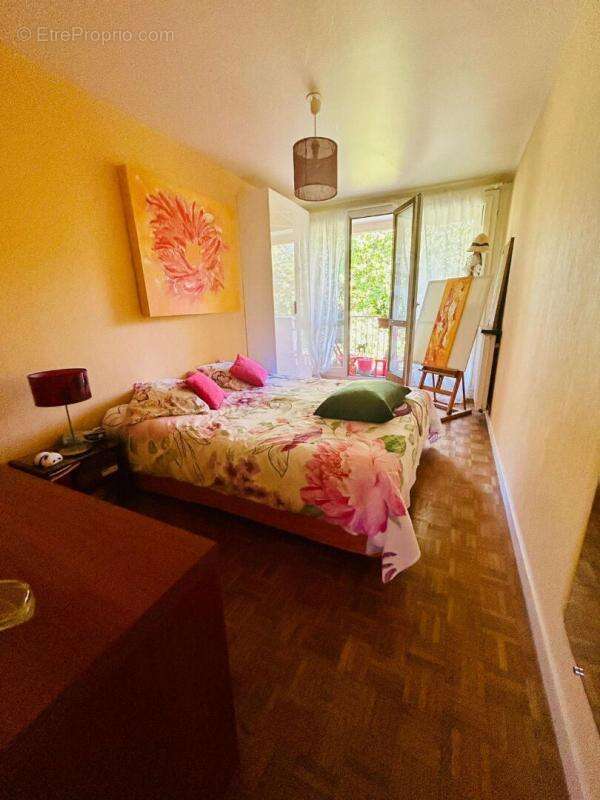 Appartement à BEAUCHAMP