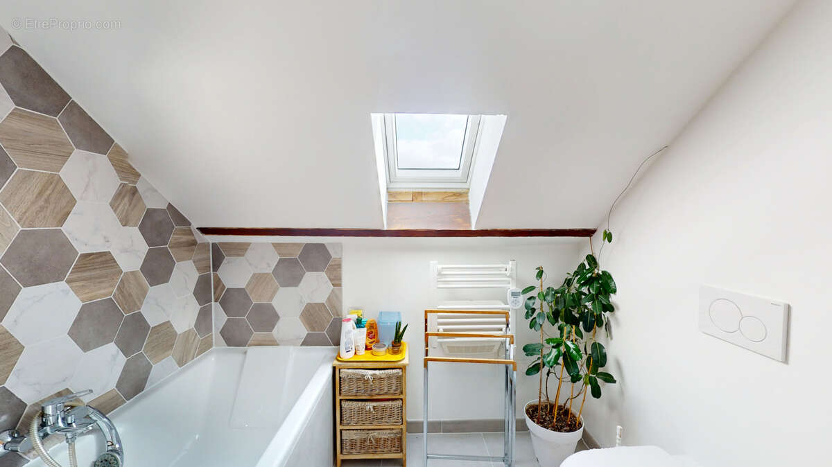 Maison à NEAUPHLE-LE-CHATEAU