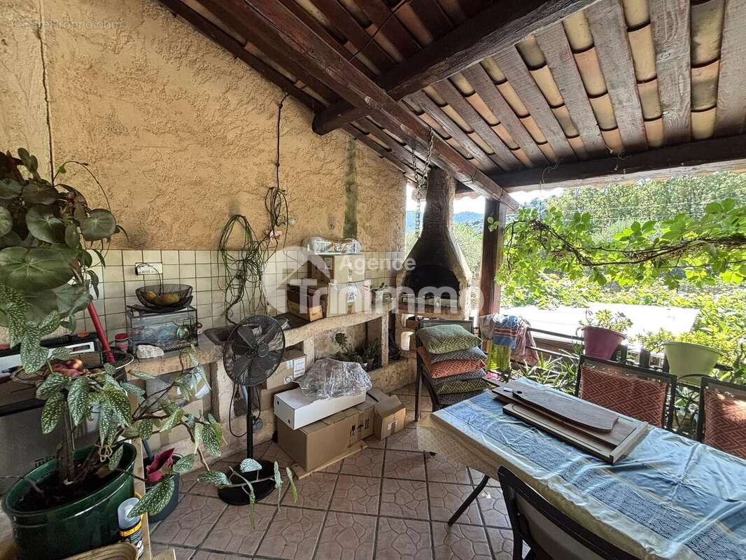 Maison à CONTES