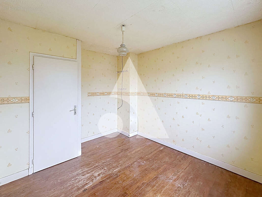 Maison à DOUCHY-LES-MINES