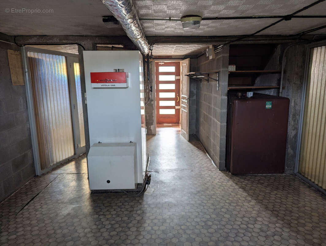 Maison à MONTGIVRAY