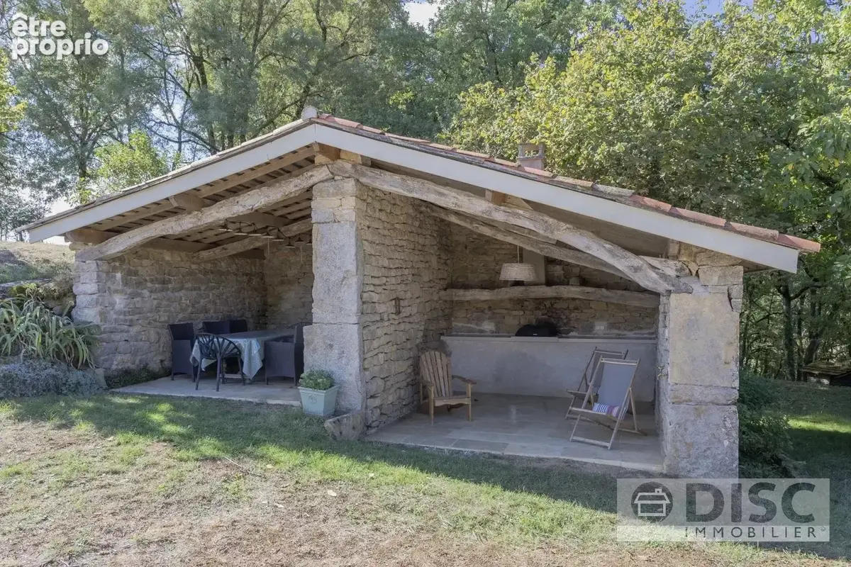Charmante maison de campagne en pierre rénovée avec piscine et 1,7 ha - photo 25