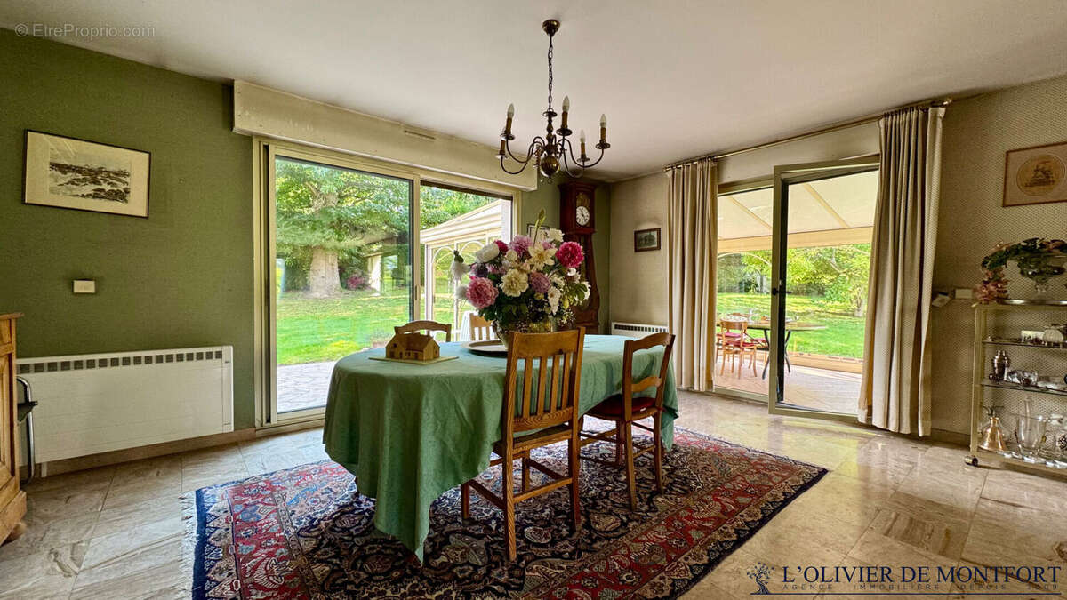 Maison à MONTFORT-L'AMAURY