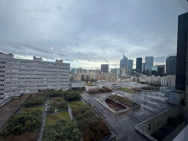 Appartement à COURBEVOIE