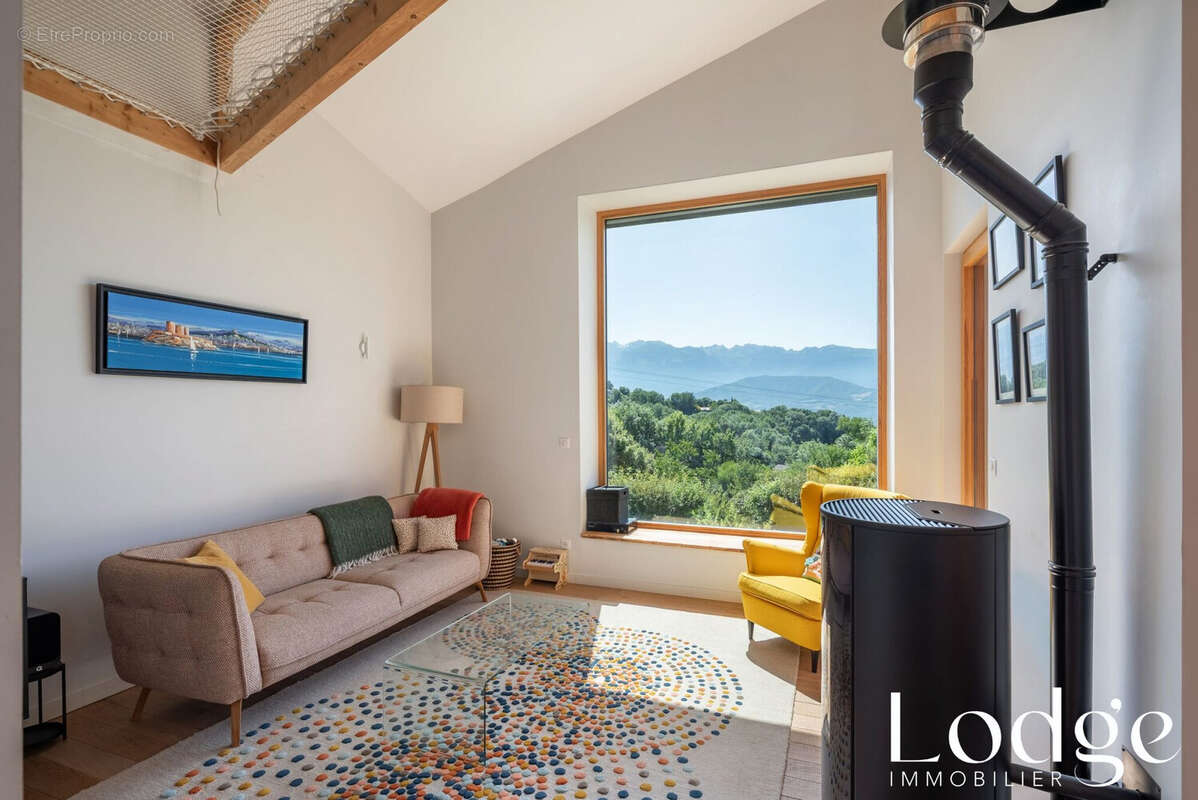 Maison à LA TRONCHE