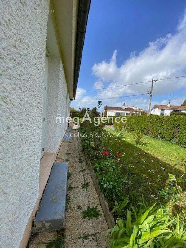 Maison à fort potentiel à Vimoutiers – Idéale pour une famille ou un projet de rénovation ! - photo 4