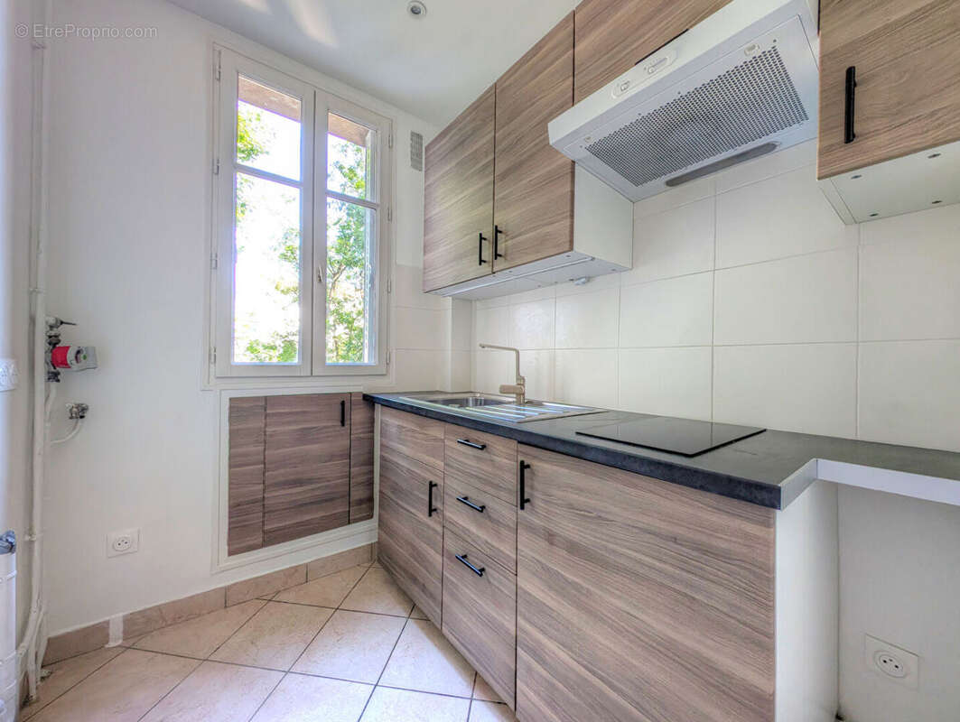 Appartement à LA GARENNE-COLOMBES
