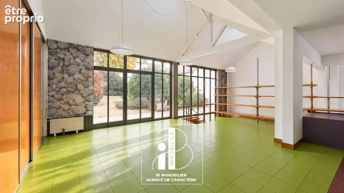 Bureaux de 165 m² a vendre secteur chateau fontainebleau - photo 2