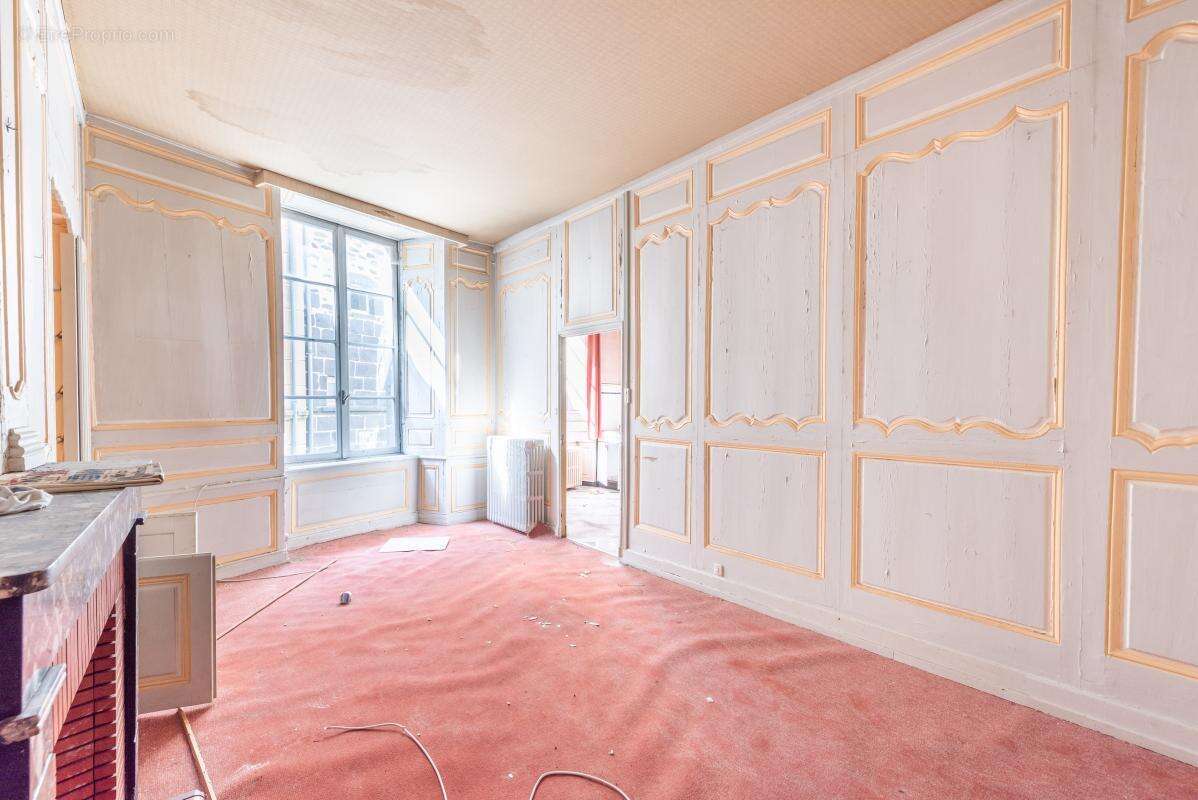 Appartement à SAINT-FLOUR