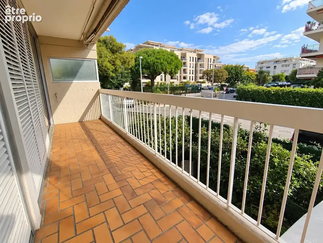 Cagnes-sur-Mer, grand 2 pièces  avec terrasse et parking proche mer - photo 2