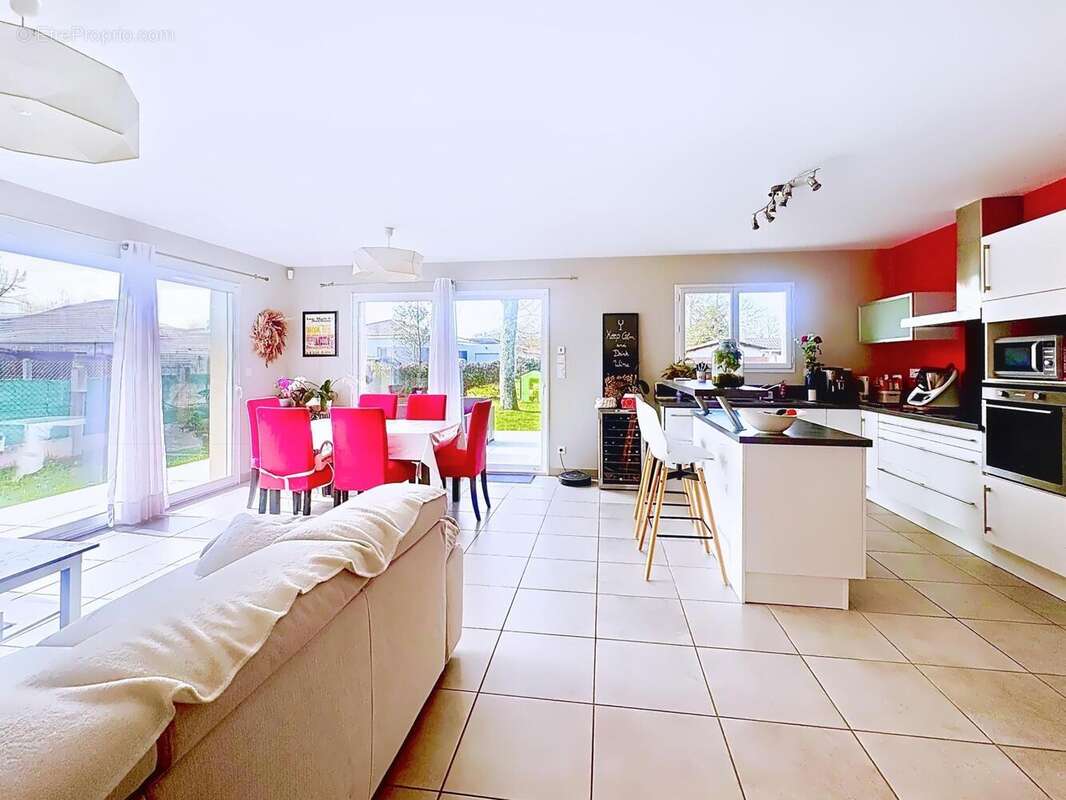 Photo 2 - Maison à SAINT-JEAN-D'ILLAC