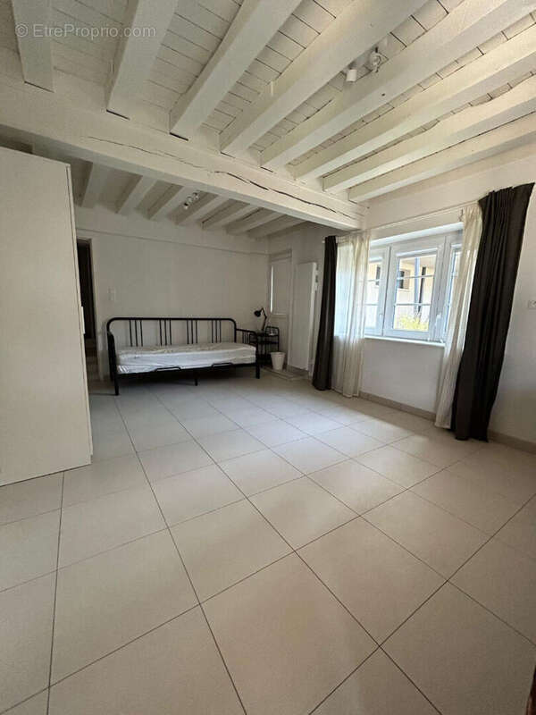 Maison à SAINT-JEAN-DE-BRAYE