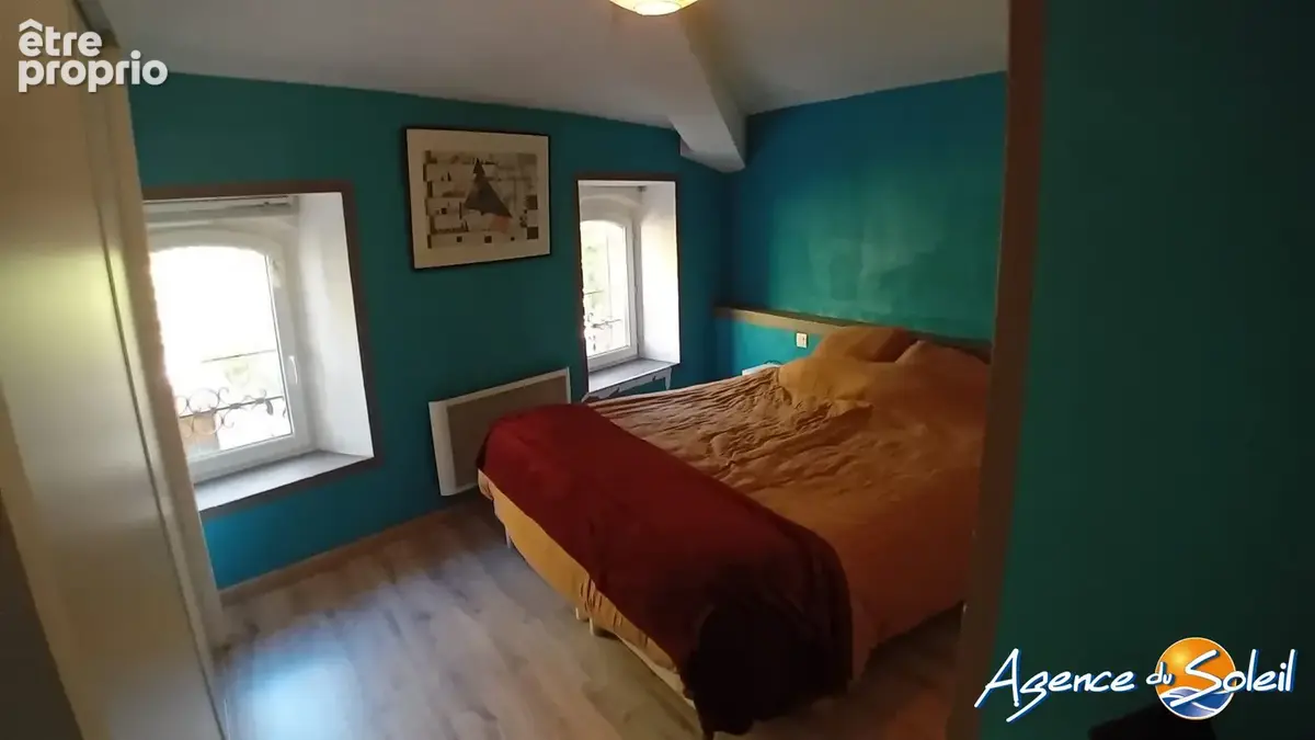 CHAMBRE AVEC PLACARD