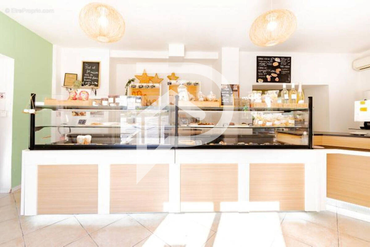 Commerce à OLLIOULES