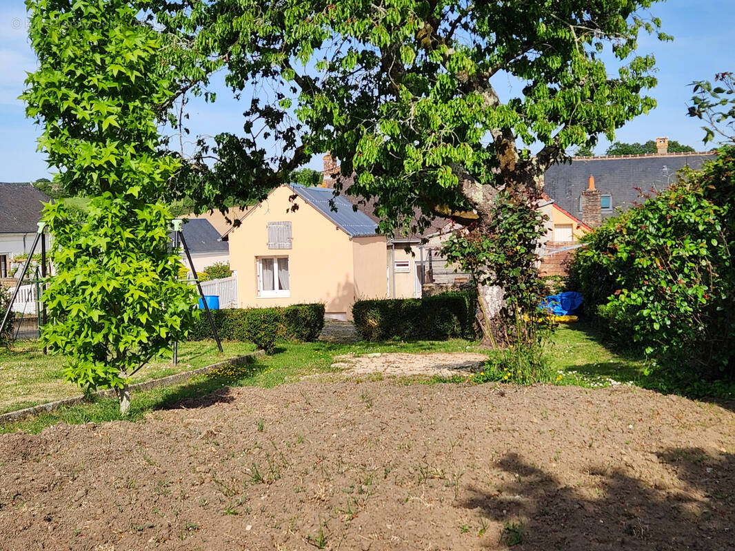 Maison à MARIGNE-LAILLE