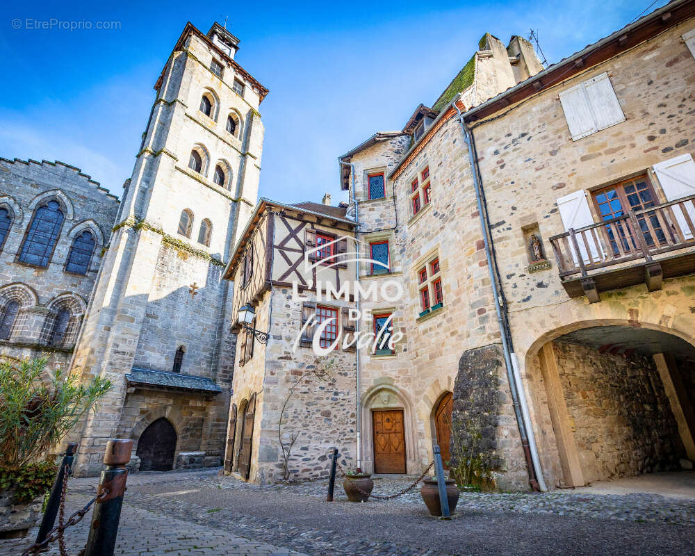 Maison à BEAULIEU-SUR-DORDOGNE