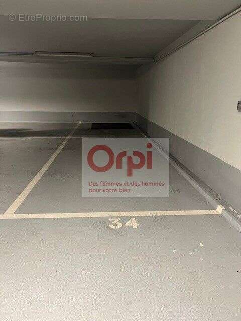 Parking à ISSY-LES-MOULINEAUX