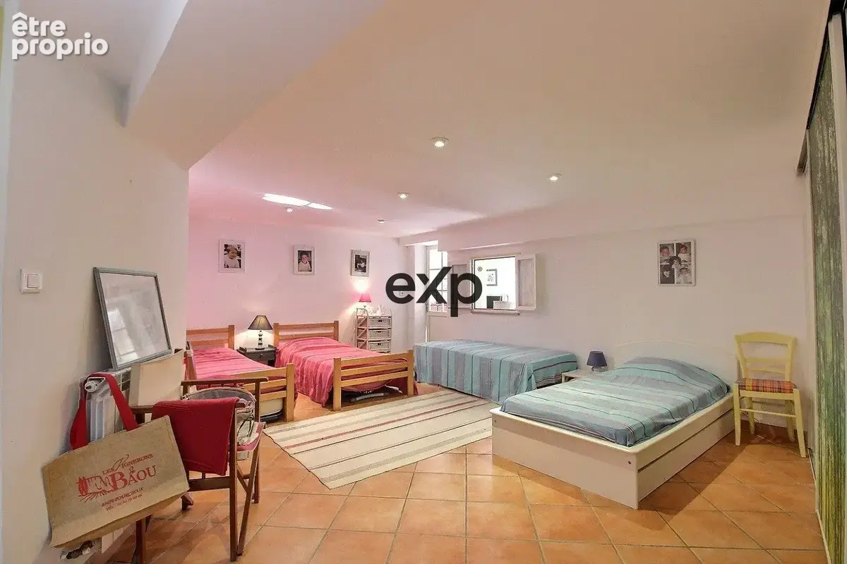 Maison 7 pièces 225 m² à vendre à Pourcieux (83470) - photo 6