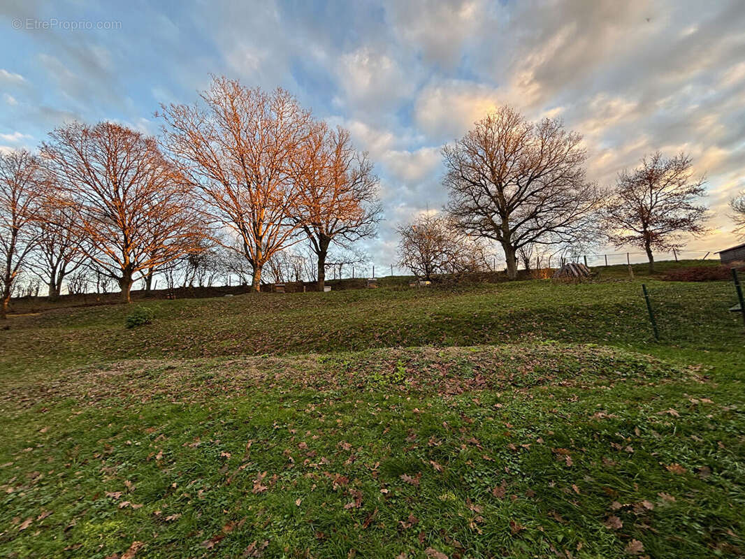 Maison à MORNAY-SUR-ALLIER