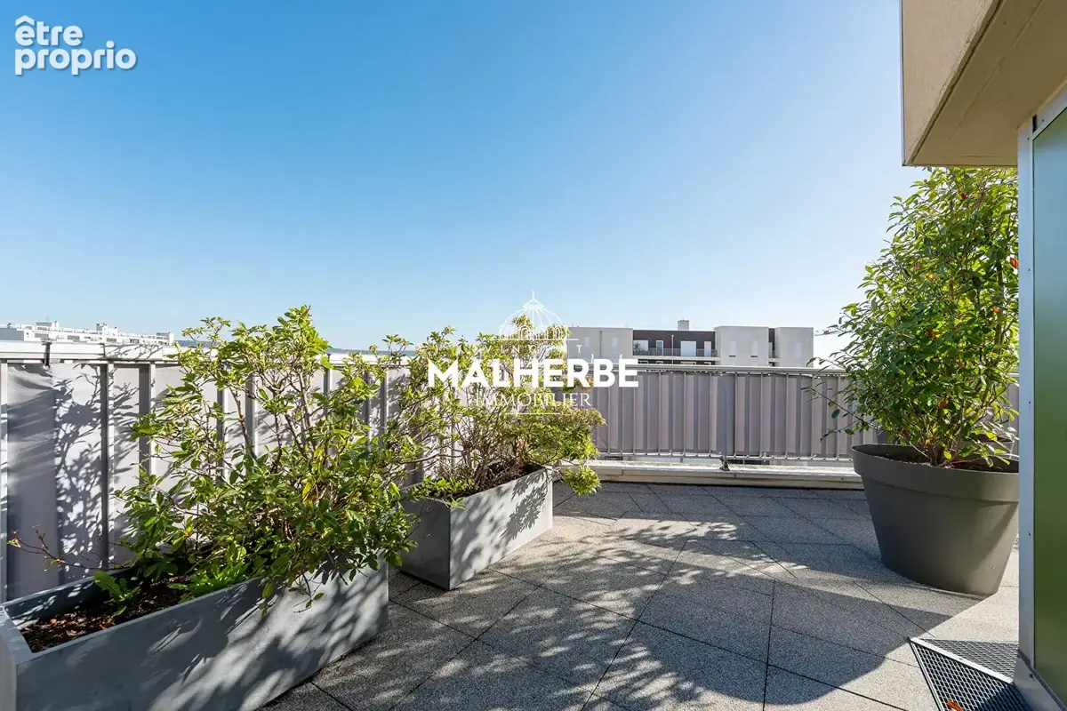 Dernier etage avec terrasse d'exception - photo 4