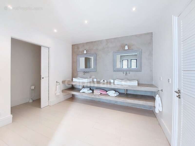 Maison à SAINT-MARTIN