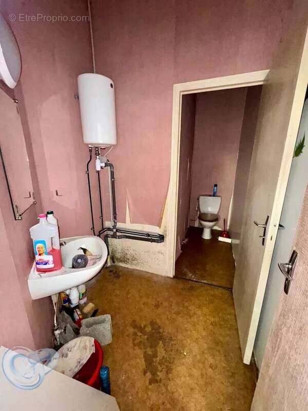 Commerce à CHATELAUDREN