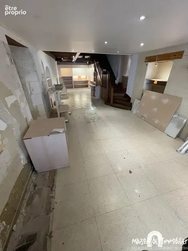 A vendre à COGNAC - Un emplacement d'exception au cœur du centre-ville - Immeuble de 725m2 à réhabiliter - photo 16