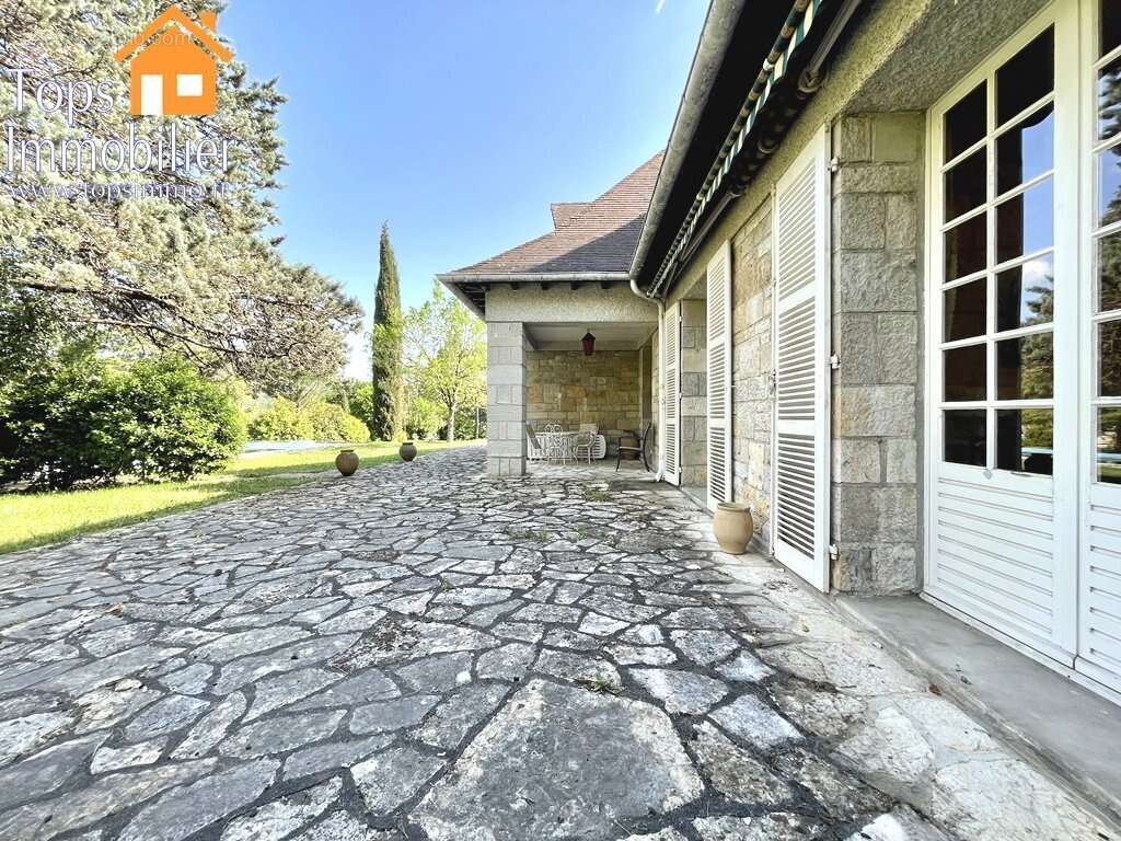 Maison à VILLEFRANCHE-DE-ROUERGUE