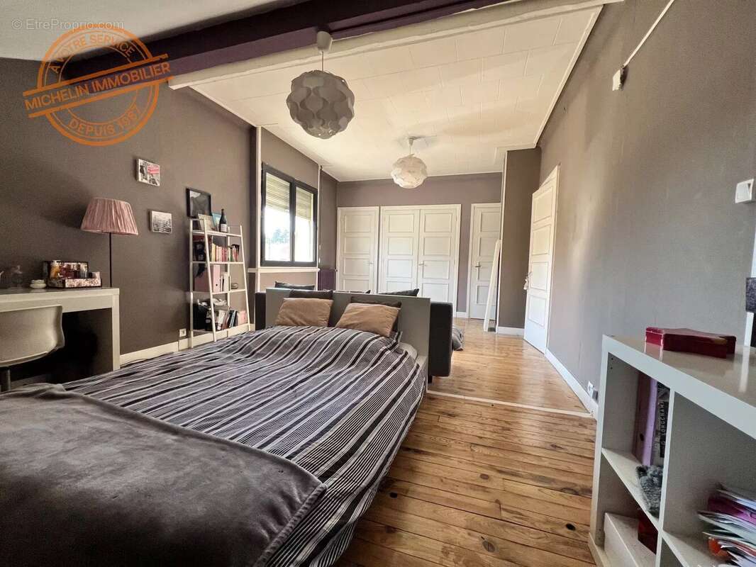 Maison à CHAMPAGNE-AU-MONT-D&#039;OR