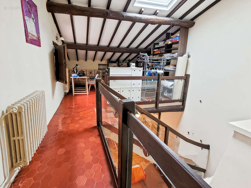 Maison à PELISSANNE