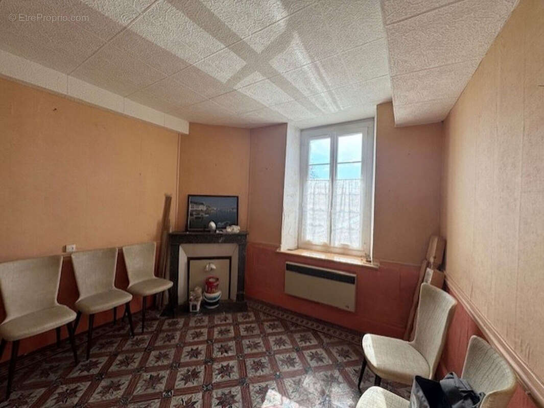 Maison à CHANTEMERLE