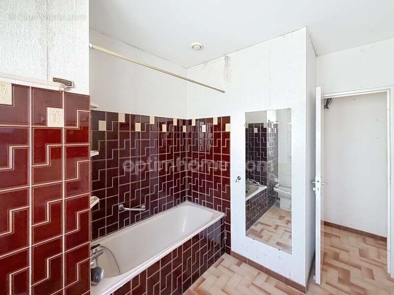 GALGON – Maison de plain-pied avec 3 garages - photo 10