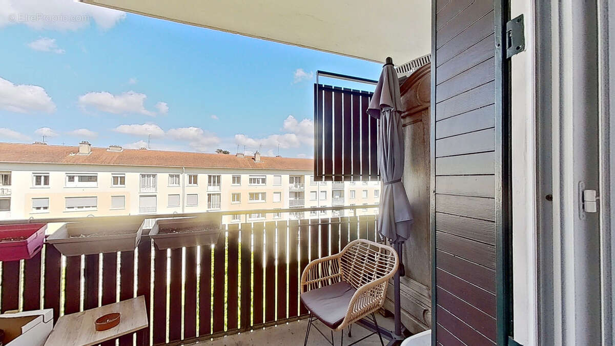 Appartement à CHAMPAGNE-AU-MONT-D'OR