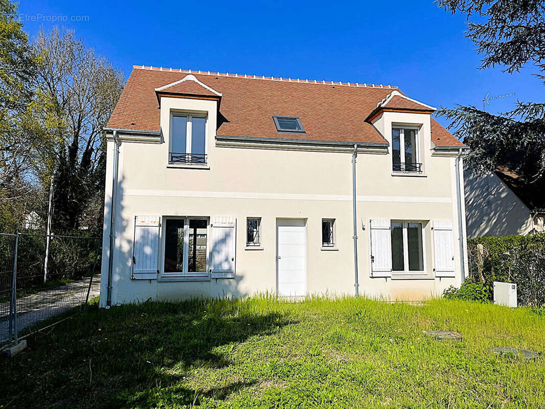 Maison à SAINT-PRIX