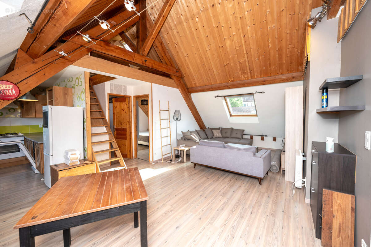 Appartement à LONGEVILLES-MONT-D&#039;OR