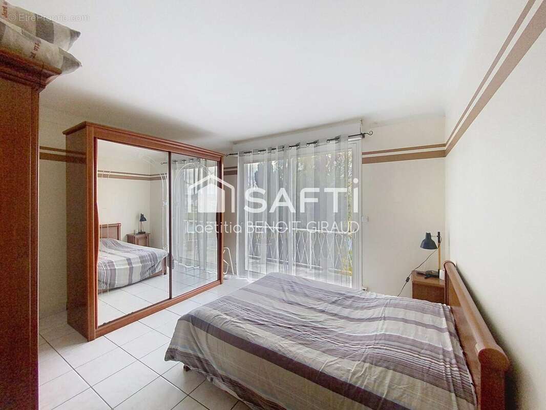 Maison 159 m² à Saintes  - photo 6