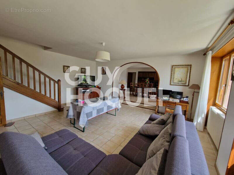 Maison à COURSON-LES-CARRIERES