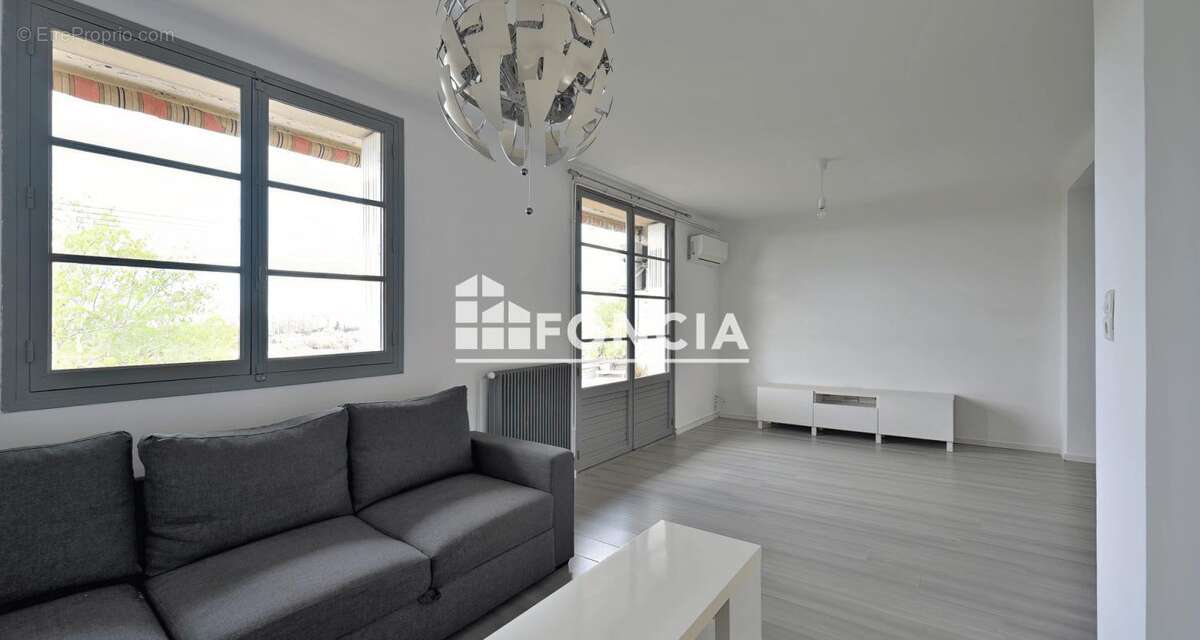 Appartement à ARLES