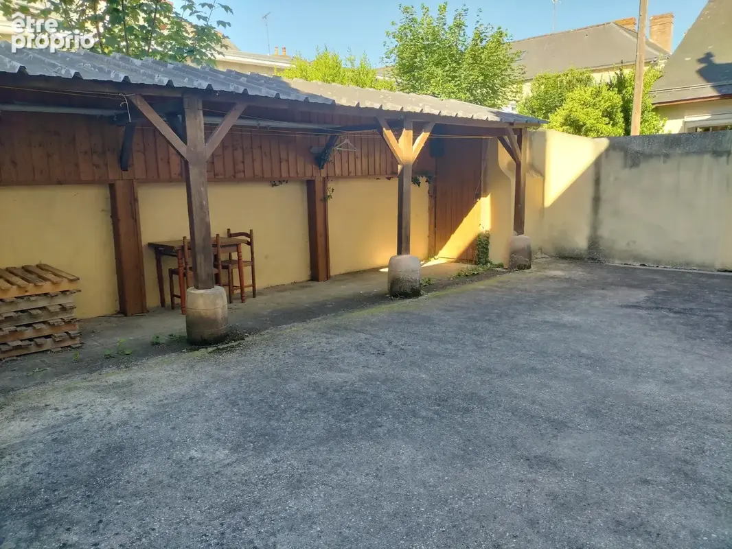 LAVAL Avesnières, un immeuble de rapport comprenant 6 studios. - photo 15