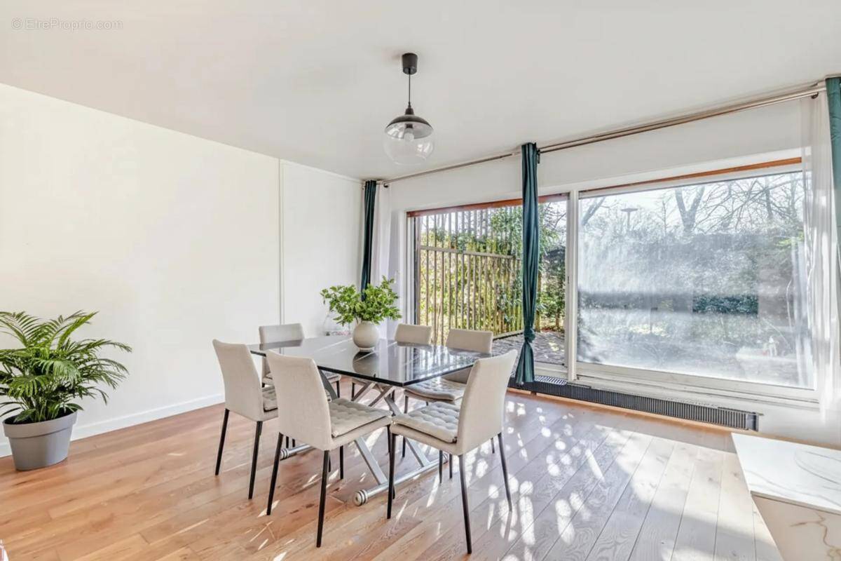 Appartement à BOUSSY-SAINT-ANTOINE