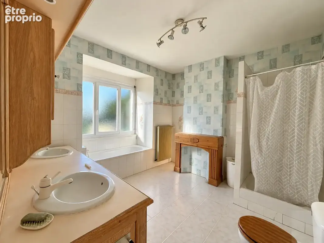 Chaulnes - maison - 165m2 - 4 chambres - autonomie de plain pied - grenier - cave - cour - jardin - photo 7